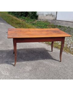 Eleganter Biedermeier Esstisch um 1820 gefertigt