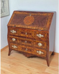 Transsion Kommode um 1800 gefertigt