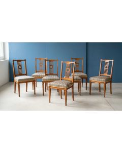 Folge von 6 Directoire Esszimmerstühle um 1790 gefertigt