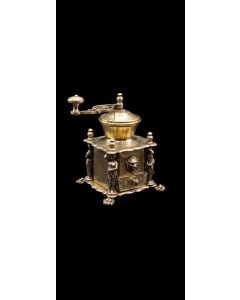Kaffeemühle um 1800 in Bronze gefertigt