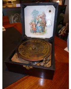 Spieldose mit 20 Metallplatten und Drehfunktion um 1880