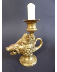 Seltener Kerzenständer in Form von einem Wildschwein, Bronze um 1800