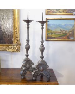 Ein Paar Kerzenständer aus Zinn, Datiert 1733, Bern