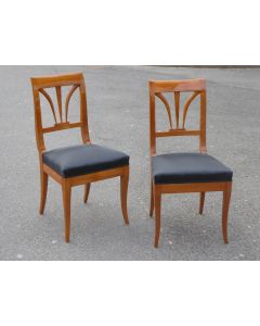 Ein Paar Biedermeier Stühle um 1830